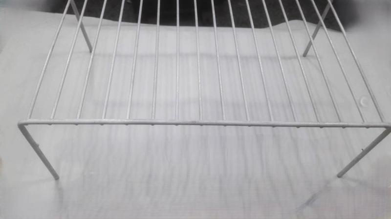 راف یک طبقه روکشدار سفید _White upholstered single-storey raft