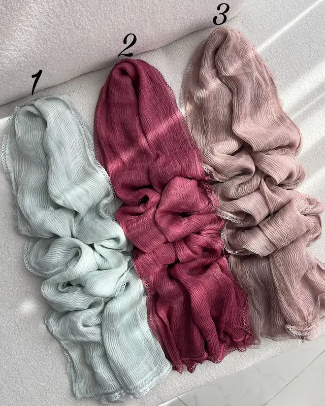 شال حریر دور دانتل مجلسی وارداتی 4392