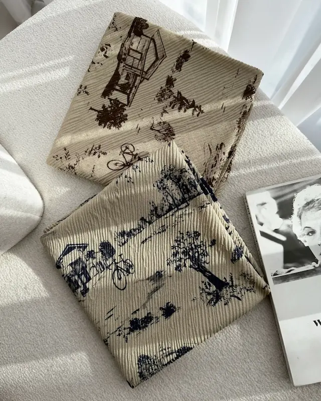 روسری پلیسه جنگل پاییزه وارداتی 4728