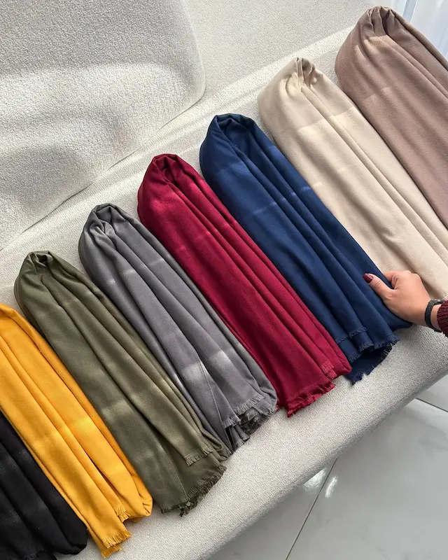 شال موهر ساده ریشه دار 4738