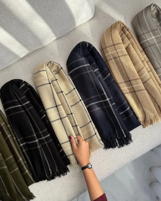 شال چهارخونه ، شال بوکله ، شال موهر ، شال موهر وارداتی ،  قیمت شال موهر خارجی ، شال بافت ، شال و روسری خاص ، حراج شال و روسری  ، بزرگترین فروشگاه شال و روسری ، شال ارزان 