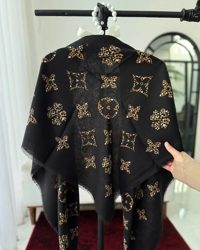 روسری نخ مودال لویی ویتون وارداتی 4788