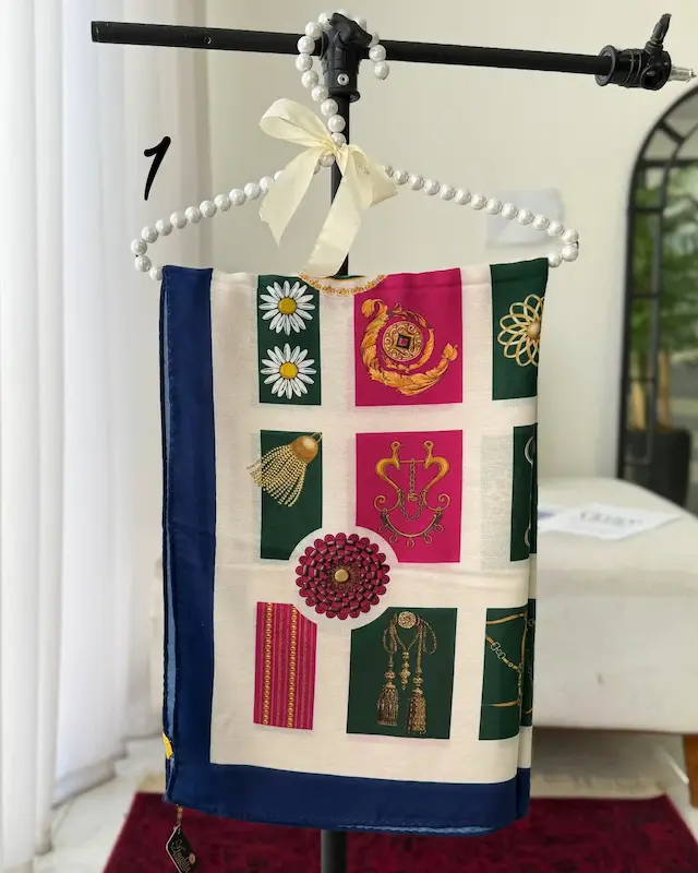 شال طرح بابونه دست دوز4805