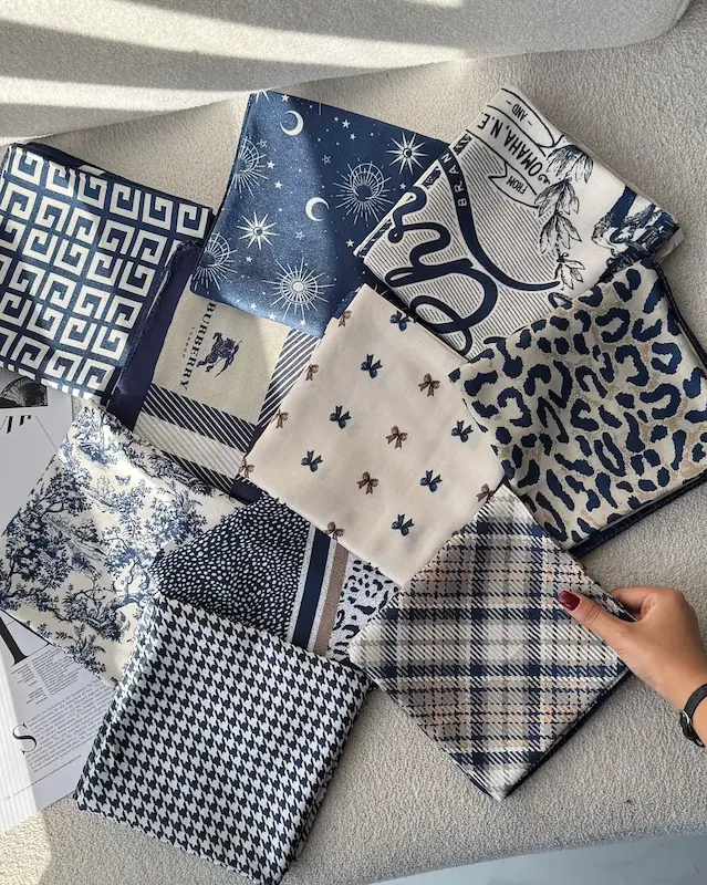 مینی اسکارف سرمه ای پاییزه 4810