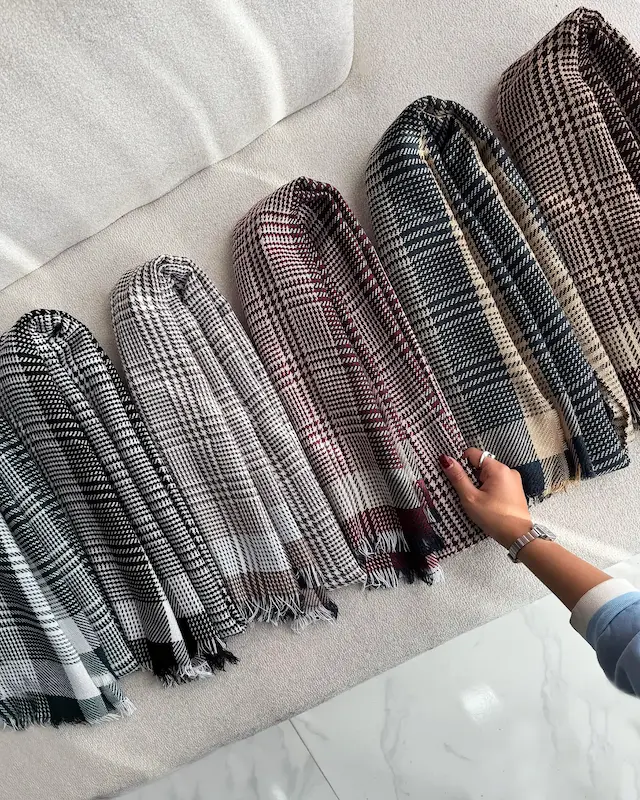 شال ، سایت شال ، شال و روسری جدید ، شال و روسری خاص  ، شال زنانه ، شال ارزان ، شال بافت ، شال بوکله ، بلک فرایدی در ایران ، شال بوکله پیچازی 