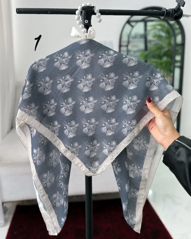 روسری نخی لمه دار گل دار 4862