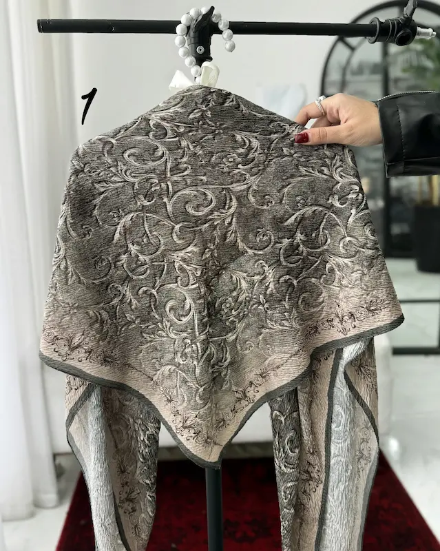 روسری برشکا طرحدار 4863