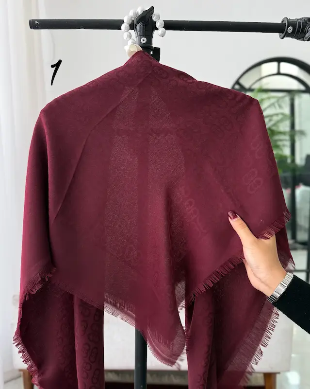 روسری ژاکارد  زرشکی 4896