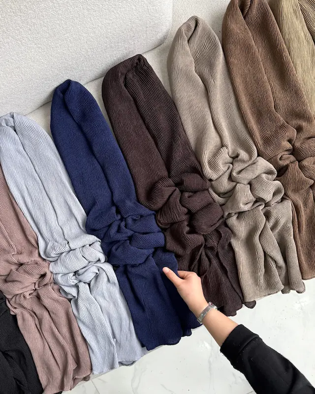 شال پلیسه برشکا ساده 4908