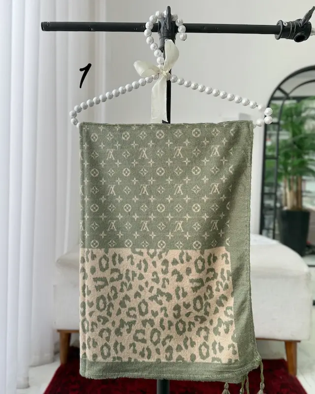 شال موهر مخمل طرحدار 5159