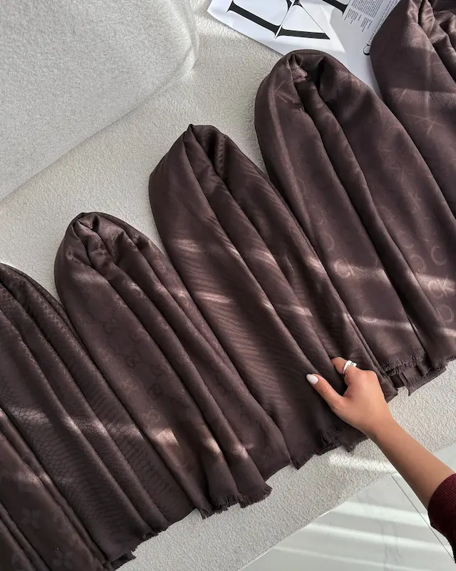 شال ژاکارد موکا 5383