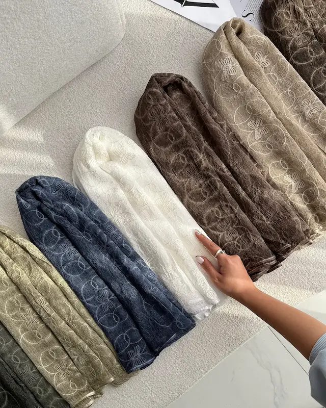 شال عیدانه ، شال مجلسی ، شال بهاره ، شال و روسری ، شال جدید ، شال ترند ، شال کارشده ، شال مجلسی وارداتی ، شال و روسری جدید ، یگانه اسکارف 