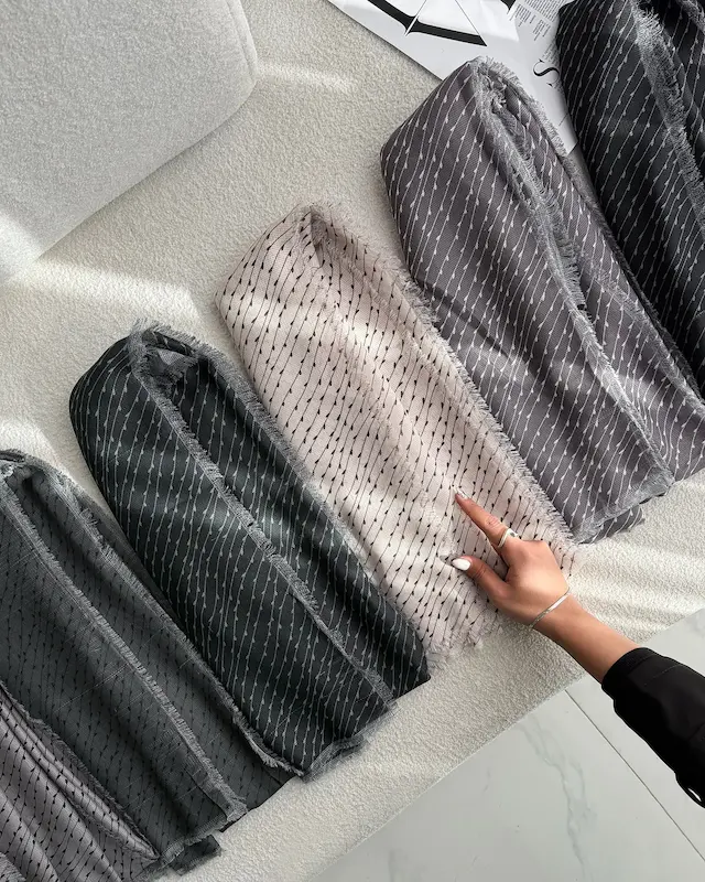 شال کنفی دورریش طرحدار 4990