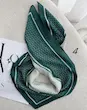 مینی اسکارف ، مینی اسکارف نخی ، مینی اسکارف سبز ، مینی اسکارف جدید ، مینی اسکارف ترند  ، شال و روسری خاص ، یگانه اسکارف 