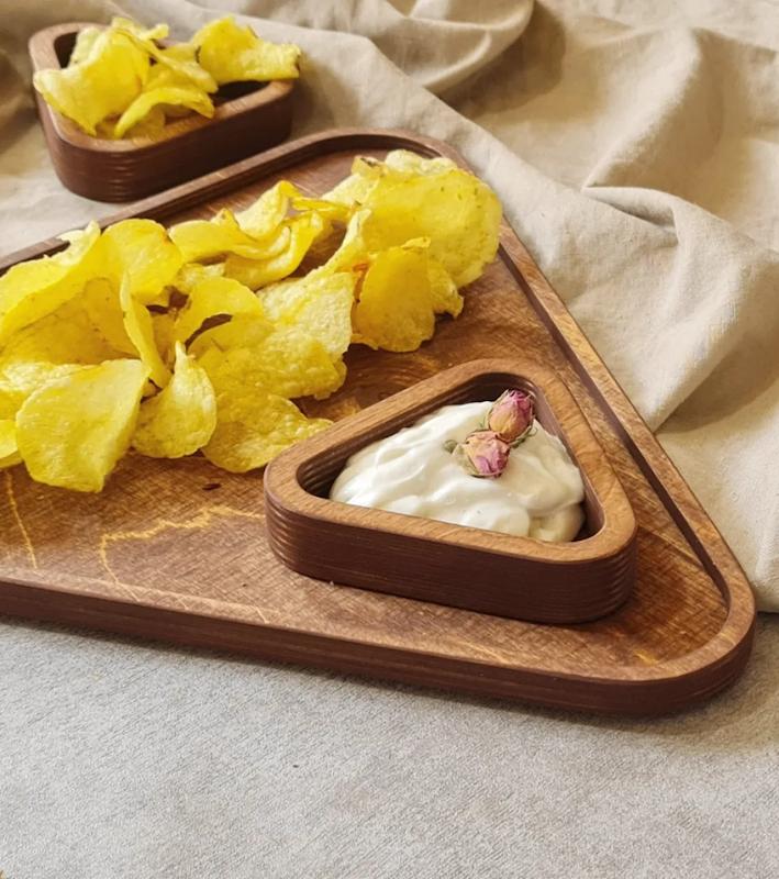 کاسه آجیل‌خوری مثلث