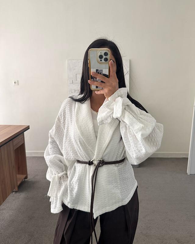 YOLO vanil coat