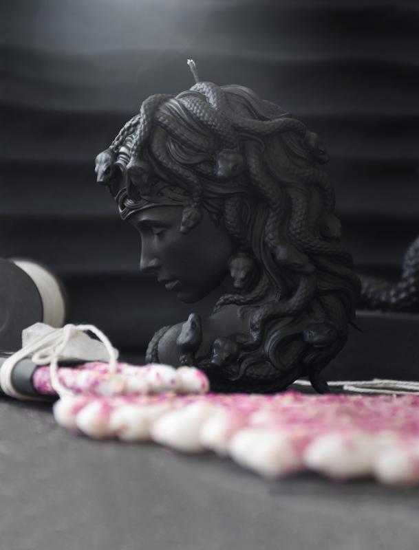 شمع مدوسا🐍