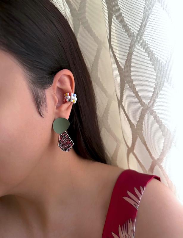 ایرکاف رنگی و گوشواره آویز ونگو