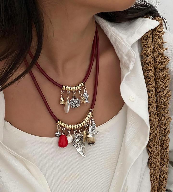 گردنبند دو ردیفه چرم زرشکی