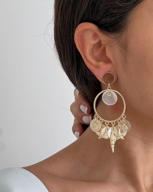 گوشواره تابستونی حلقه‌ای پر آویز