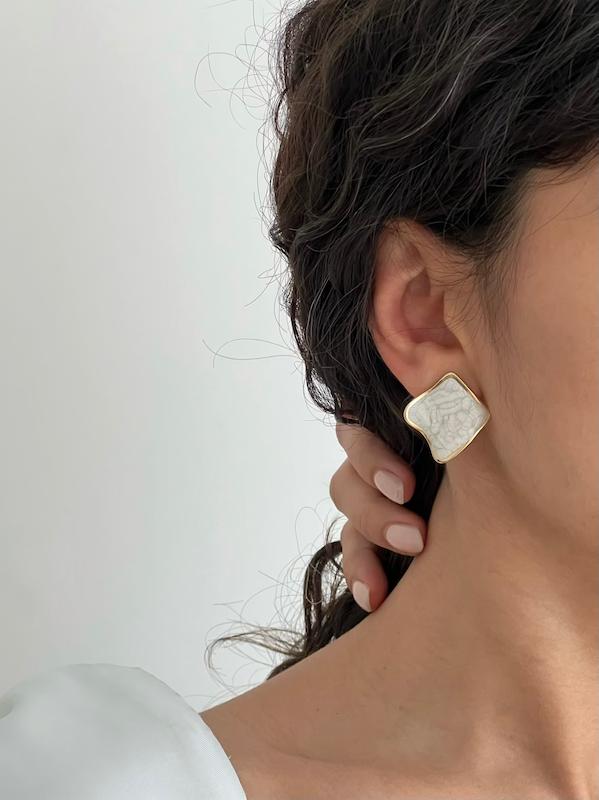 گوشواره لوزی میناکاری استیل