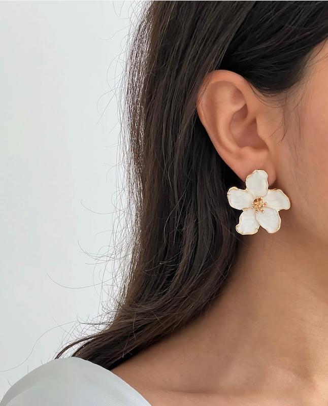 گوشواره گل ۵گلبرگ دفرمه میناکاری