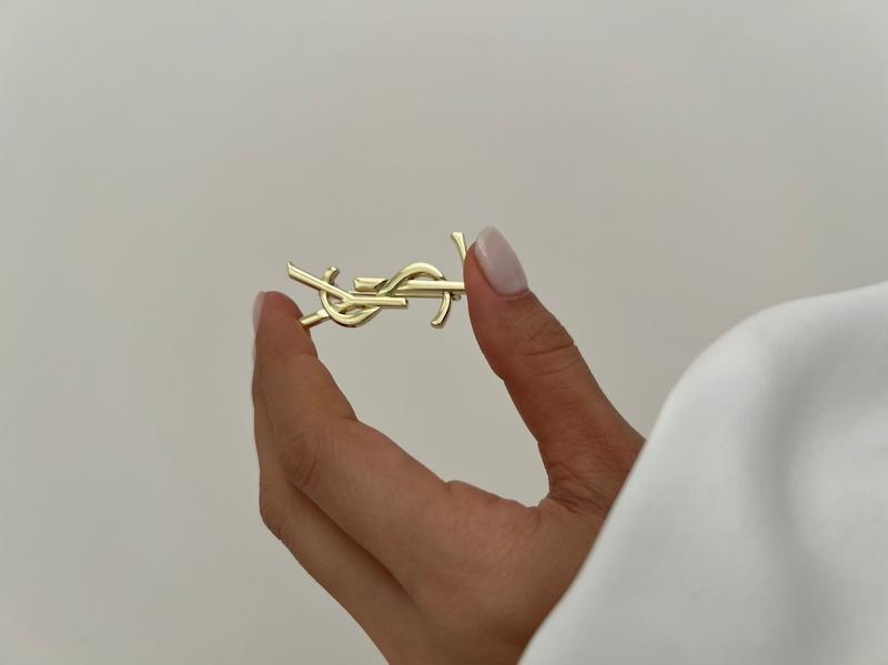سنجاق سینه ysl