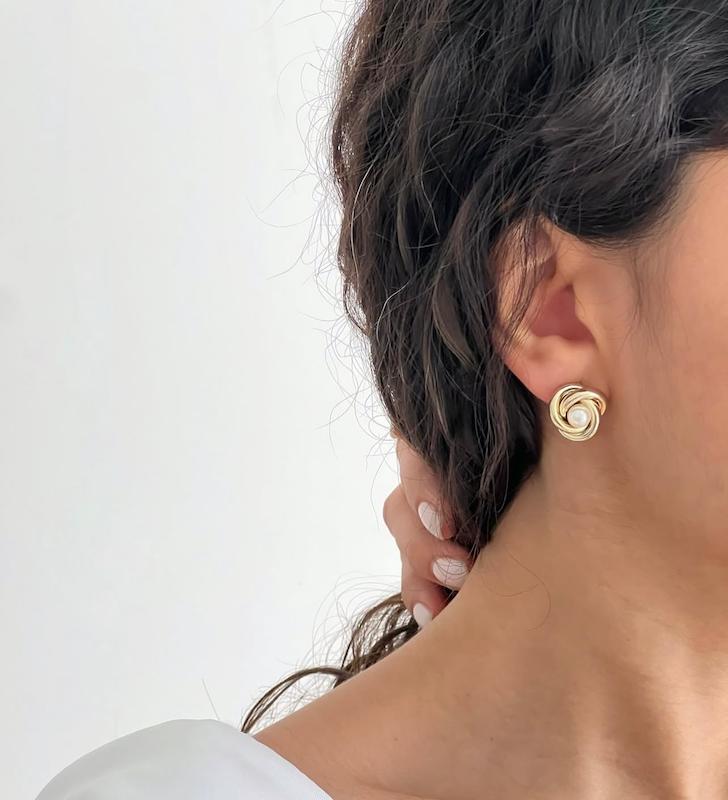 گوشواره مینیمال گره و مروارید