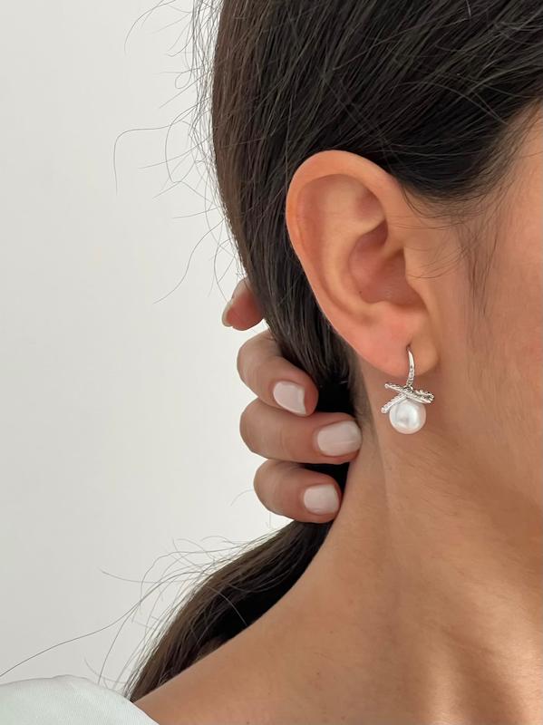 گوشواره گره جواهری و مروارید کوچک