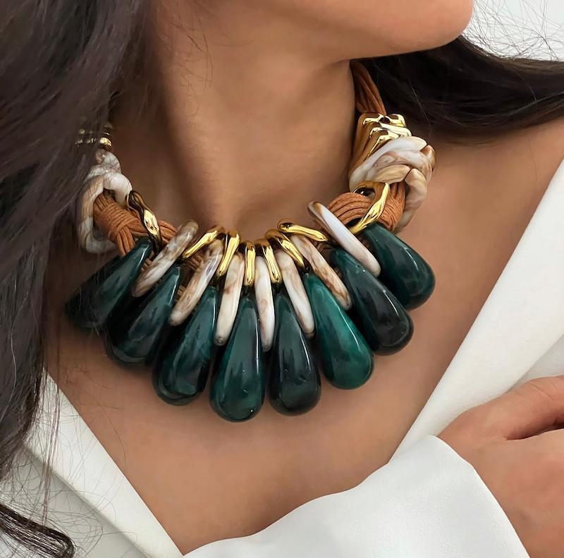 گردنبند پاییزی طرح سرخپوستی سبز