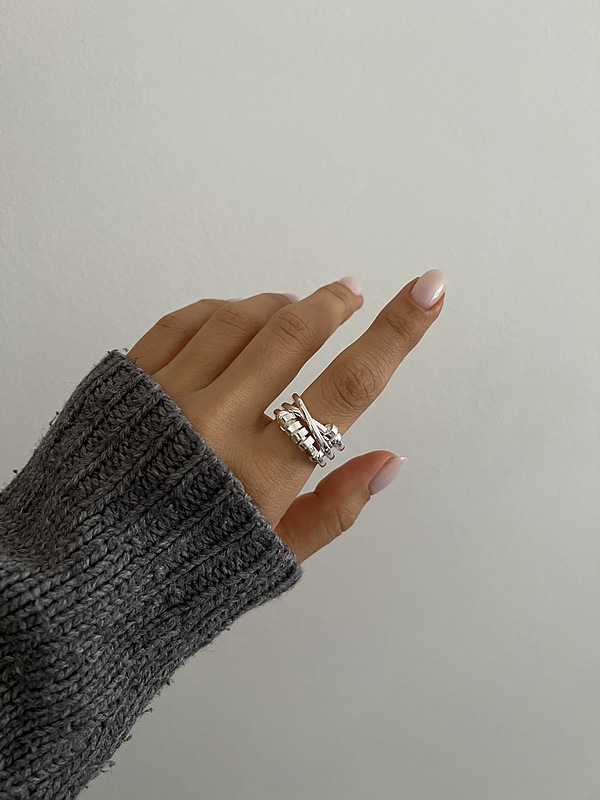انگشتر حلقه‌ای 