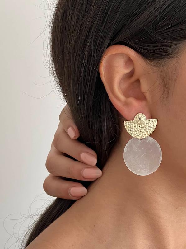 گوشواره نیم دایره چکشی و صدف طبیعی