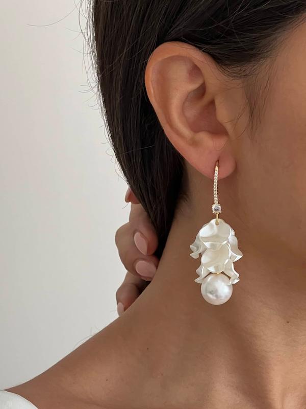 گوشواره صدفی تک مروارید