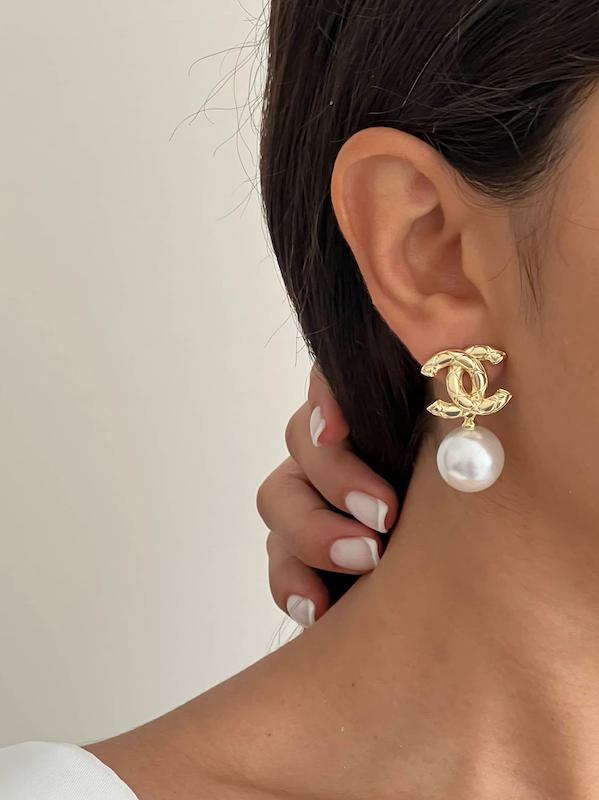 گوشواره طرح شنل و مروارید