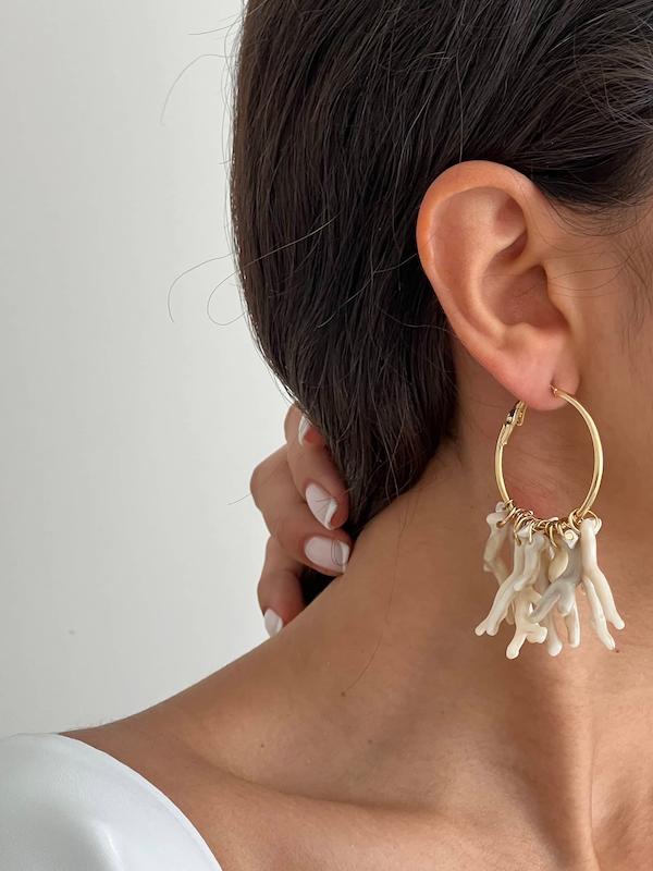 گوشواره تابستونی حلقه‌ای آویزدار