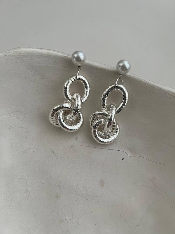 گوشواره منعطف