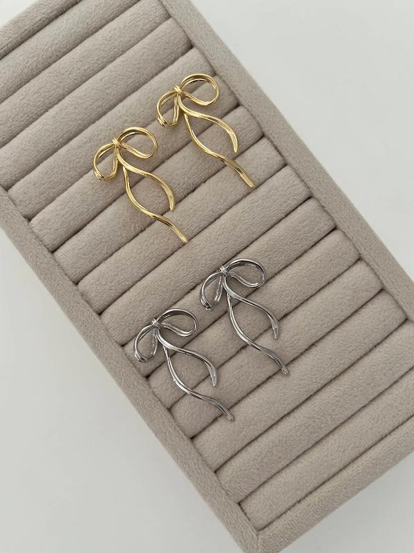 گوشواره پاپیون کشیده