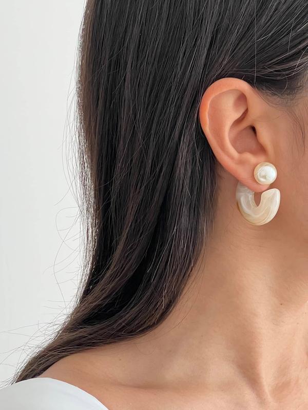 گوشواره رزینی حلقه‌ای تک مروارید