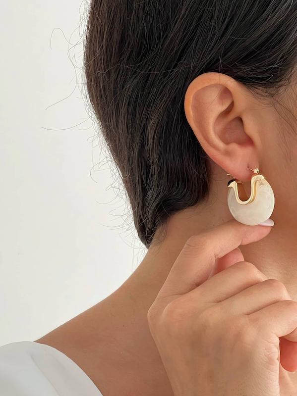 گوشواره رزینی حلقه‌ای