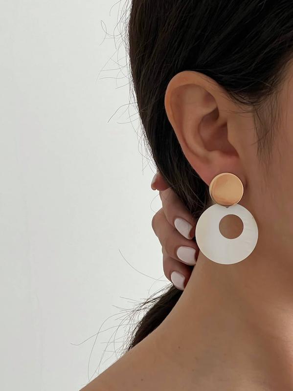 گوشواره صدفی توخالی کوچک