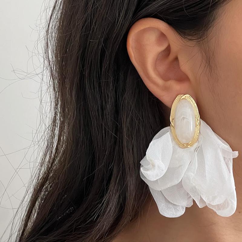 گوشواره پارچه و سنگ بیضی