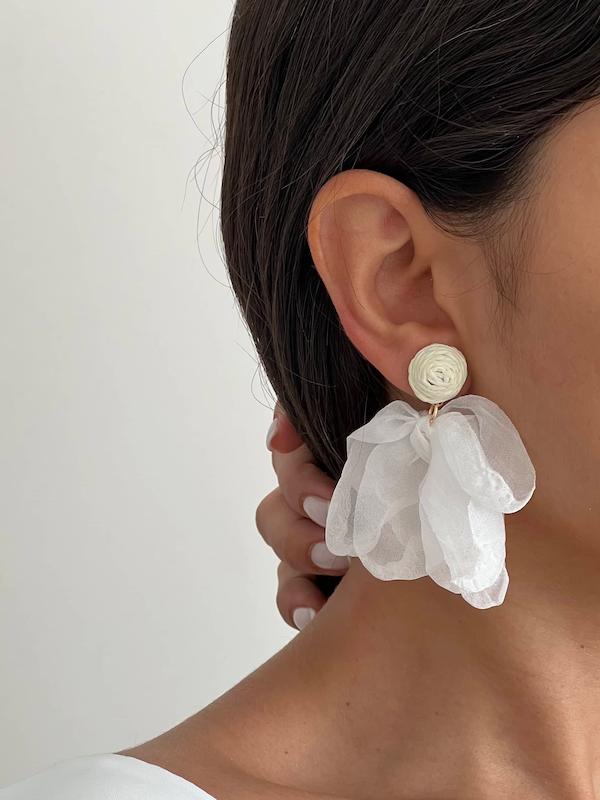 گوشواره پارچه‌ای کنفی