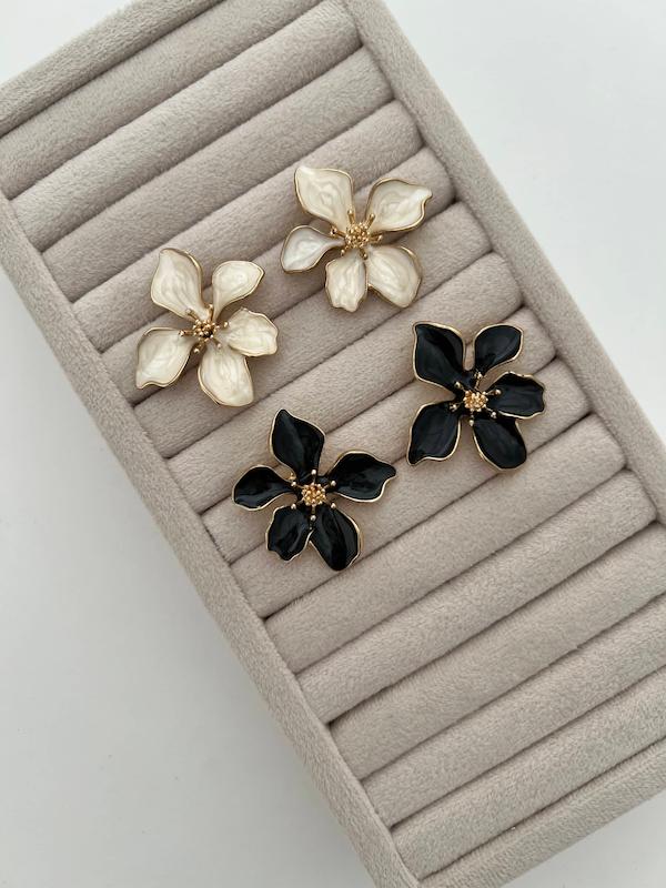 گوشواره گل ۵گلبرگ میناکاری