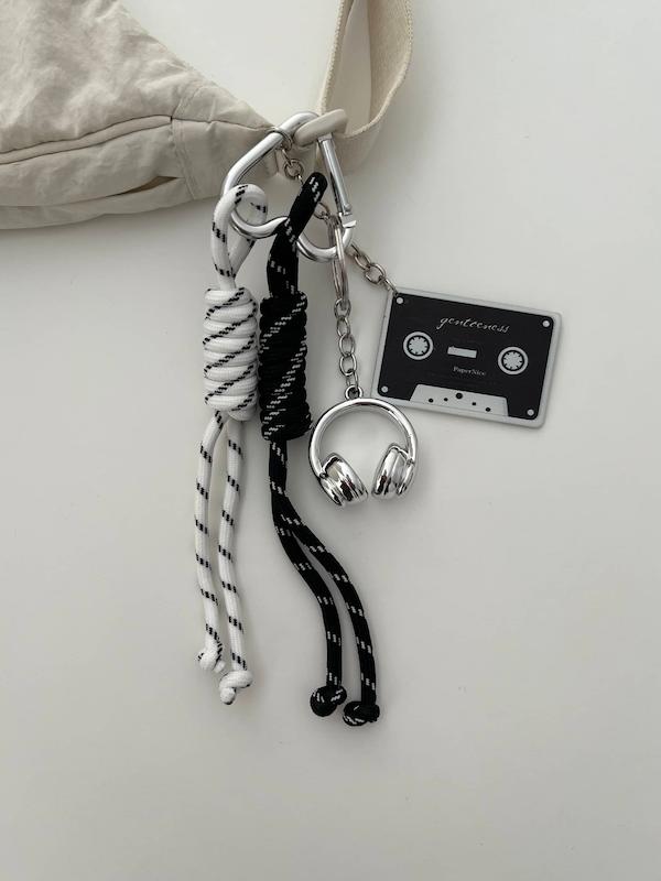 بگ چارم نوار و هدفون