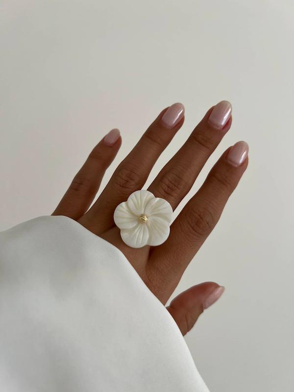 انگشتر بابونه گرد