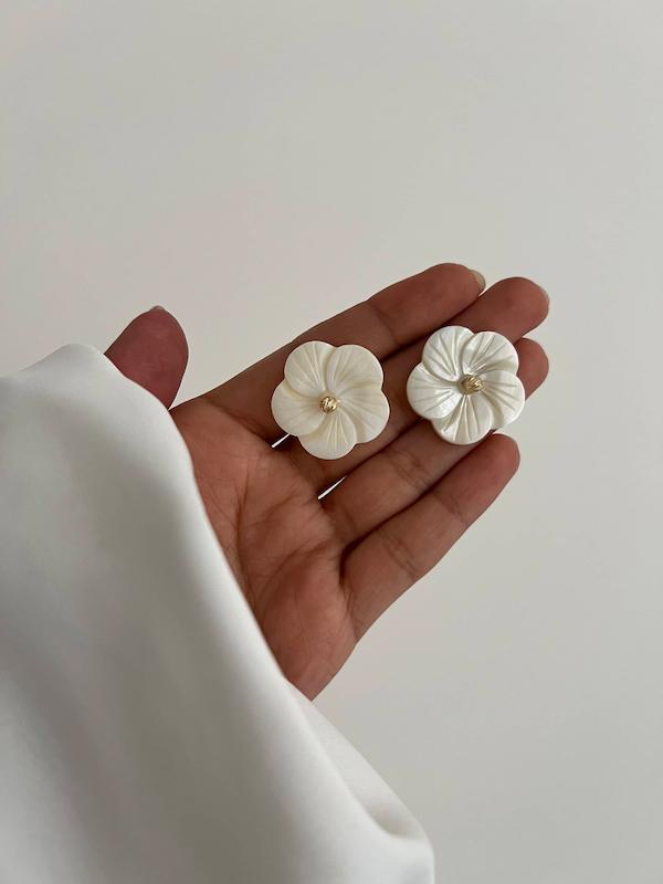 گوشواره بابونه گرد