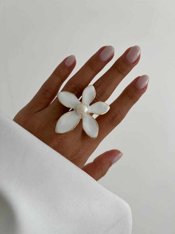 انگشتر گل میناکاری تک مروارید