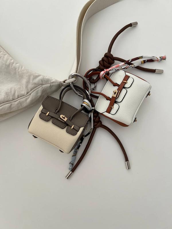 بگ چارم کیف طرح هرمس