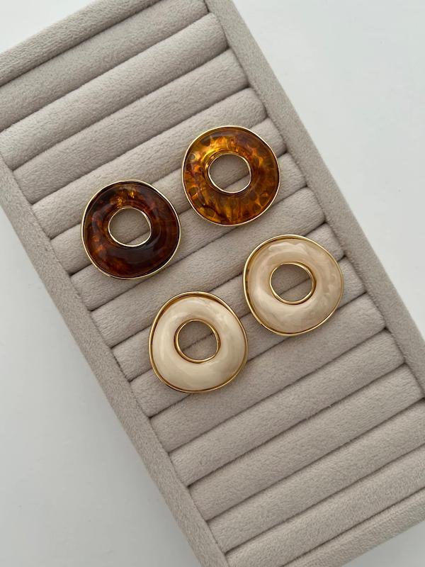 گوشواره loop صدفی