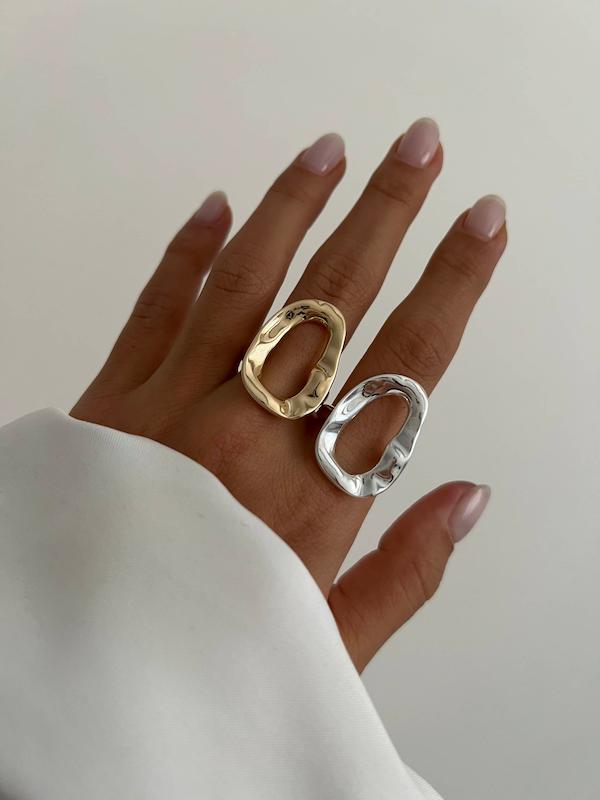 انگشتر بیضی توخالی چکشی